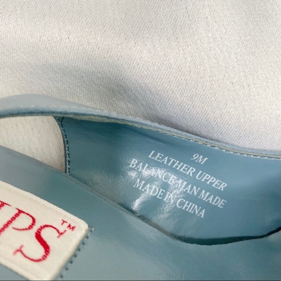 🌻Sling back heels by Two Lips🌻 - Picture 4 of 5